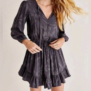 Z Supply Camila Floral Mini Dress, Size Large, Gray, Long Sleeve, Light/Airy